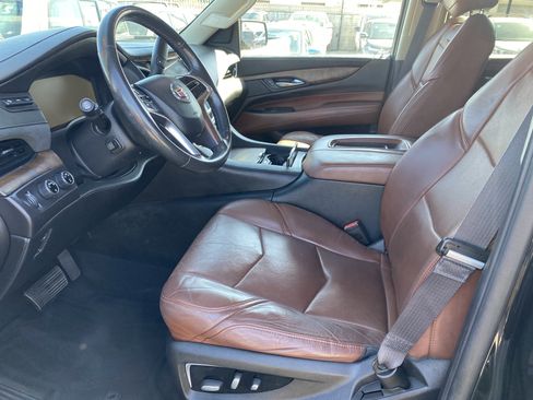 Used 2015 Cadillac Escalade Premium AWD/4WD image 12
