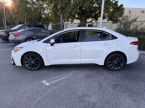 Used 2024 Toyota Corolla SE image 5