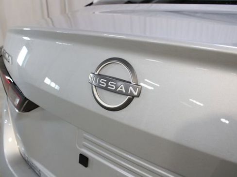 Used 2025 Nissan Altima 2.5 SR image 30
