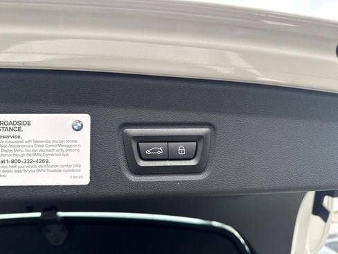 Used 2024 BMW i4 xDrive40i image 8