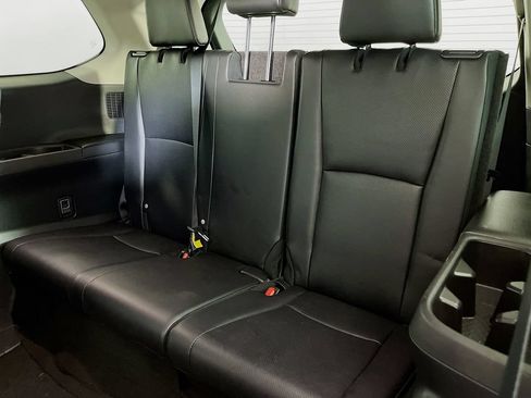Used 2024 Toyota Grand Highlander AWD image 31