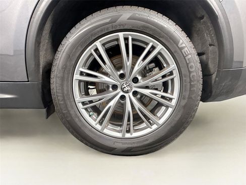 Used 2024 Alfa Romeo Stelvio Sprint image 32