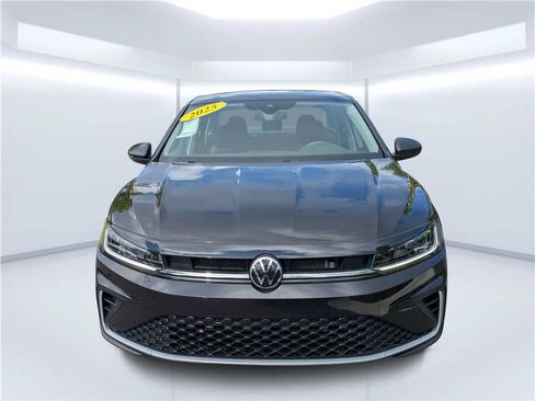 Used 2025 Volkswagen Jetta S FWD image 8