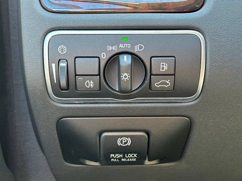 Used 2015 Volvo XC70 T6 Platinum AWD/4WD image 28