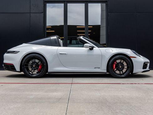 Used 2022 Porsche 911 Targa 4 GTS AWD/4WD image 12