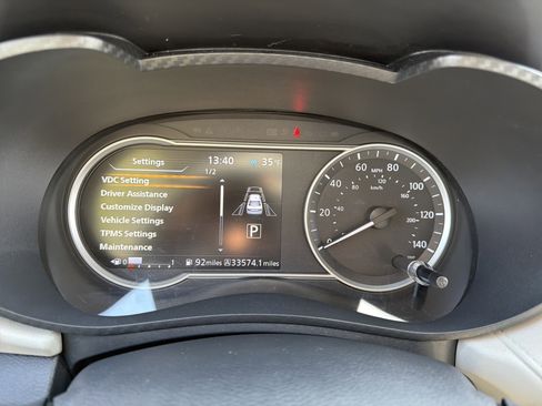 Used 2021 Nissan Versa SV image 27