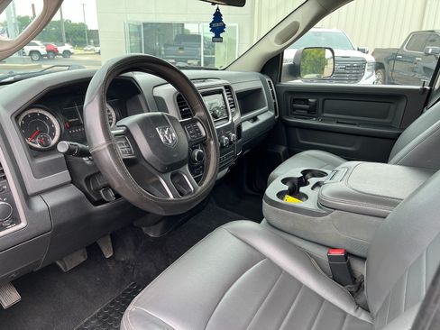 Used 2017 RAM 1500 Tradesman AWD/4WD image 9