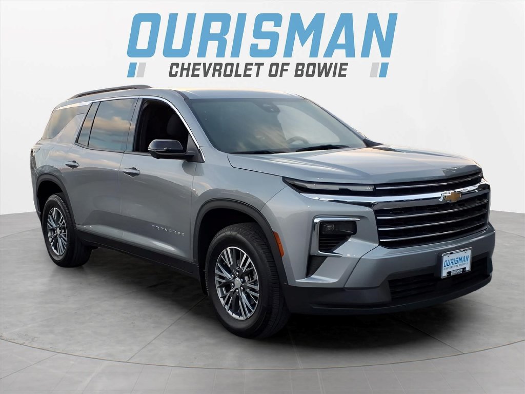 Used 2024 Chevrolet Traverse LT AWD/4WD image 1