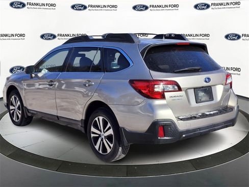 Used 2019 Subaru Outback 2.5i Limited image 3