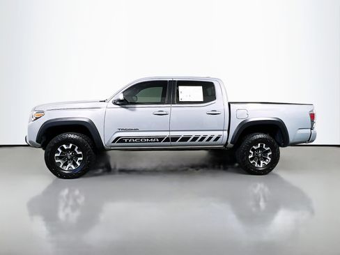 Used 2021 Toyota Tacoma TRD Off-Road image 9
