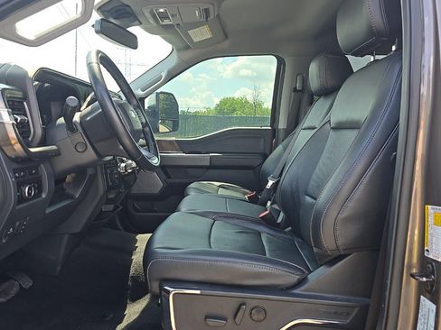 Used 2023 Ford F350 Lariat w/ Tow Technology Package AWD/4WD image 8