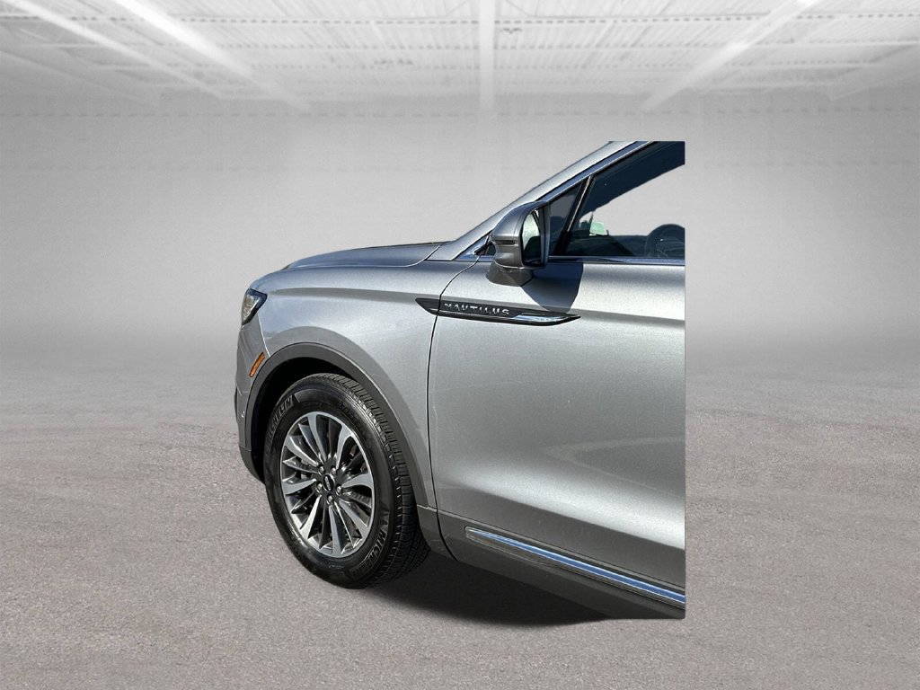 Used 2020 Lincoln Nautilus Reserve AWD/4WD image 44
