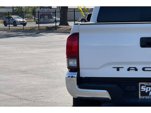 Used 2022 Toyota Tacoma SR5 image 14