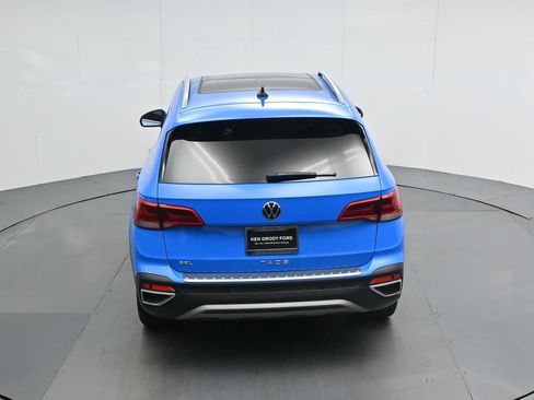 Used 2022 Volkswagen Taos SEL w/ Panoramic Sunroof Package image 42