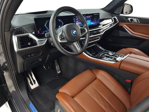 Used 2024 BMW X5 xDrive50e w/ Executive Package AWD/4WD image 15