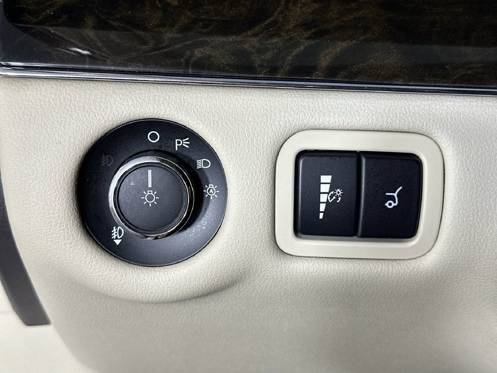 Used 2017 Lincoln MKT FWD image 20