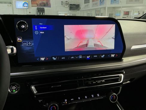 New 2026 Chevrolet Traverse LT w/ LPO, Floor Liner Package image 27