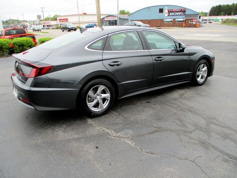 Used 2022 Hyundai Sonata SE w/ Cargo Package image 13