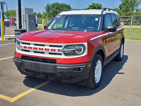 Certified 2024 Ford Bronco Sport Heritage w/ Heritage Convenience Package AWD/4WD image 2