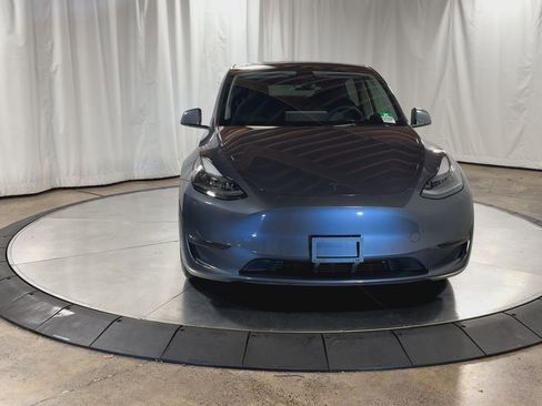 Used 2022 Tesla Model Y Performance image 5