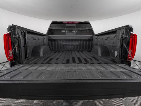 Used 2024 GMC Sierra 1500 AT4X AWD/4WD image 5