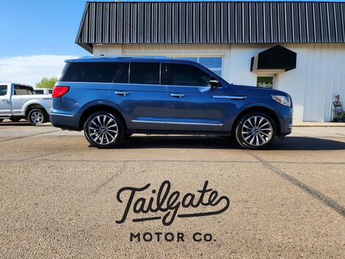 Used 2018 Lincoln Navigator Select w/ Cargo Package AWD/4WD image 1