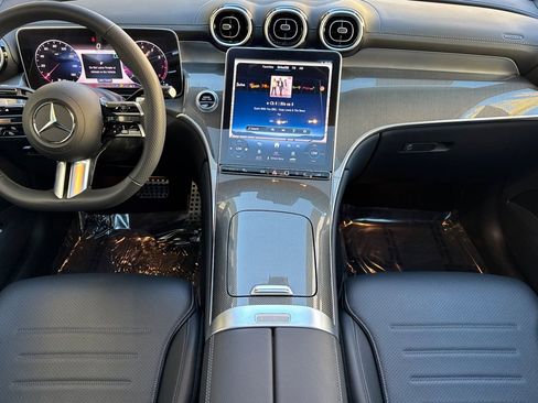 Certified 2024 Mercedes-Benz GLC 300 4MATIC image 4