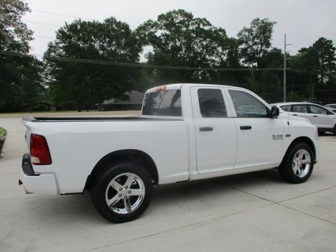 Used 2018 RAM 1500 Express RWD image 26
