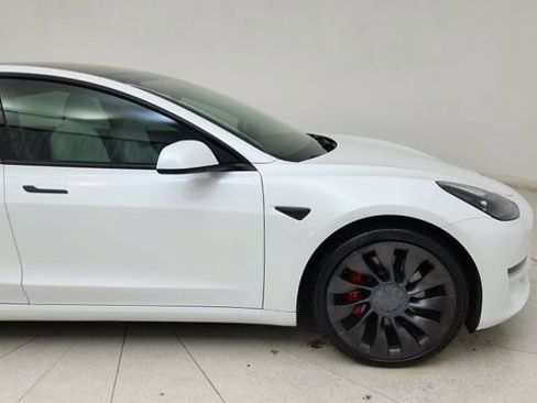 Used 2022 Tesla Model 3 Performance AWD/4WD image 7