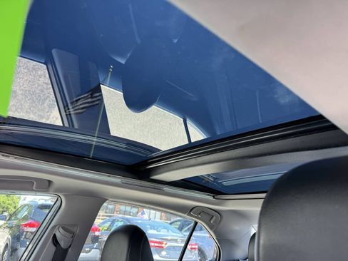 Used 2018 Toyota Camry XSE FWD image 16