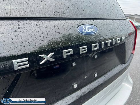 Used 2025 Ford Expedition Active AWD/4WD image 13