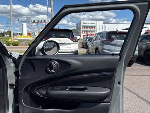Used 2019 MINI Cooper Clubman ALL4 w/ Signature Upholstery Package AWD/4WD image 14