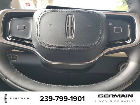 New 2027 Lincoln Navigator Premiere RWD image 23