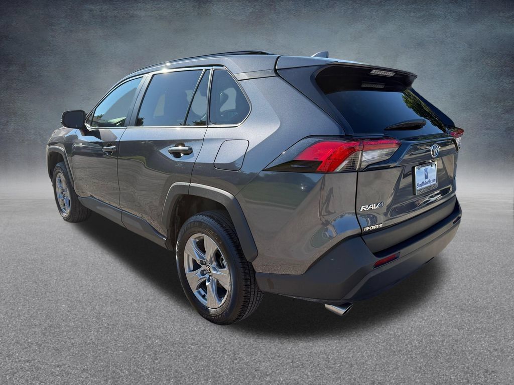 Used 2025 Toyota RAV4 XLE FWD image 10