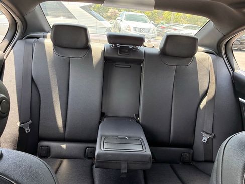 Used 2018 BMW 330i xDrive Sedan w/ Convenience Package AWD/4WD image 16