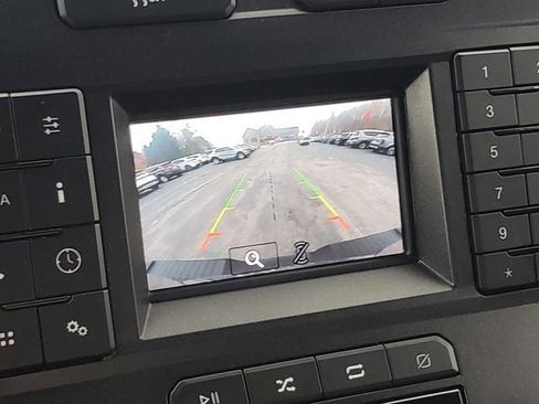 Used 2018 Ford F150 XLT image 24