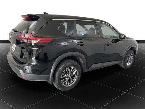 Used 2024 Nissan Rogue S AWD/4WD image 5