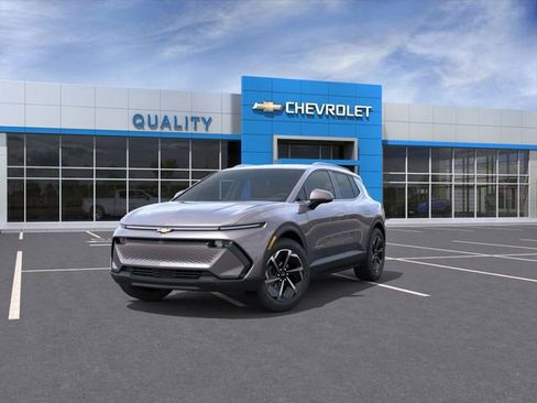 New 2026 Chevrolet Equinox EV LT image 8