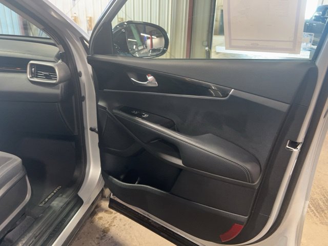 Used 2019 Kia Sorento S AWD/4WD image 23