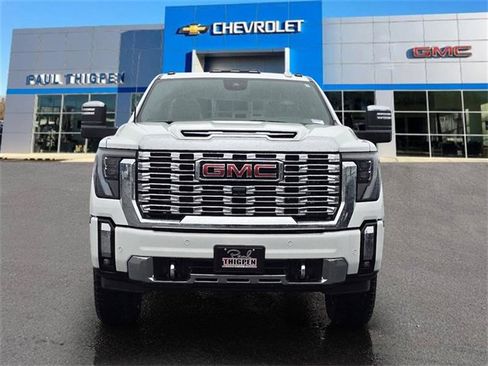 New 2025 GMC Sierra 2500 Denali w/ Technology Package image 3