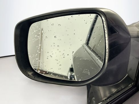 Used 2019 Subaru Crosstrek 2.0i Limited w/ Moonroof Package w/Navigation image 16