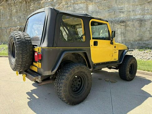 Used 2000 Jeep Wrangler Sport AWD/4WD image 12
