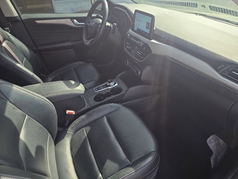 Used 2021 Ford Escape SEL image 10