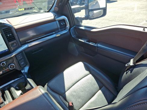 Used 2021 Ford F150 Lariat w/ Equipment Group 502A High image 16