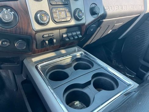 Used 2016 Ford F250 Lariat w/ Lariat Ultimate Package AWD/4WD image 25