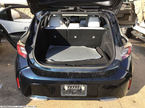 Used 2020 Toyota Corolla XSE image 14