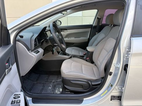 Used 2019 Hyundai Elantra SEL FWD image 19