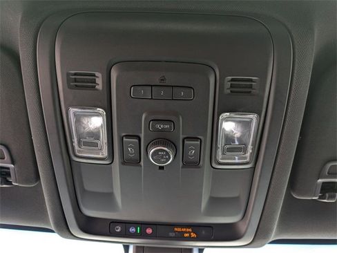 Used 2022 Chevrolet Tahoe LT w/ Luxury Package image 14