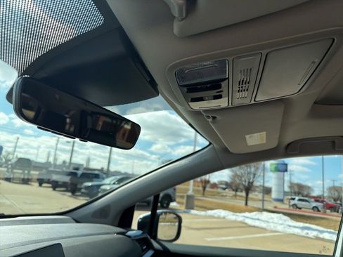 New 2026 Honda Odyssey Touring image 24