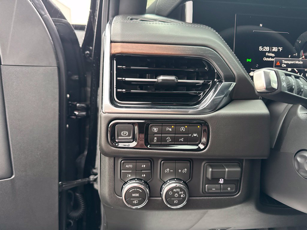 New 2027 GMC Yukon Denali w/ Denali Reserve Package AWD/4WD image 14